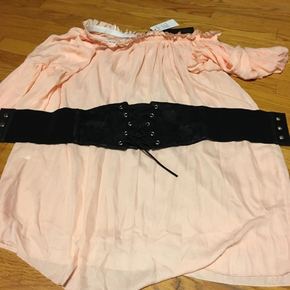 Light Pink Off Shoulder Dress w Corset design belt - Picture 6 of 8